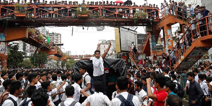 Bangladeş'teki öğrenci protestoları nedeniyle eğitime ara verildi