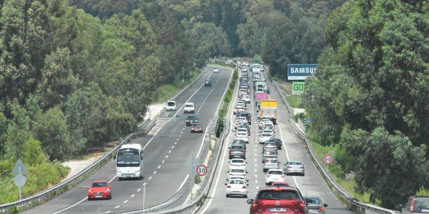 Bayramda trafiğe çıkacak sürücülere uyarı