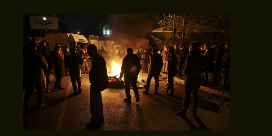 Nakliyeciler Sitesi'nde 'gergin' tahliye