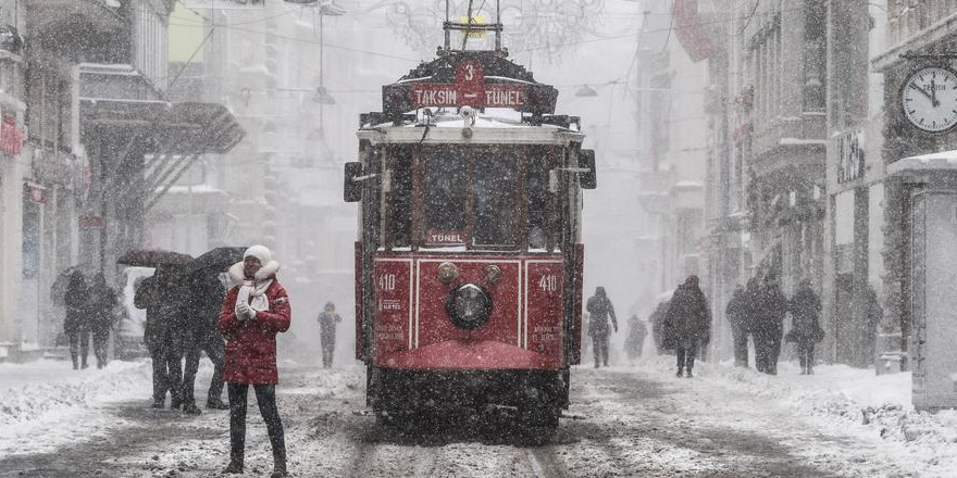 İstanbul'a kar geliyor