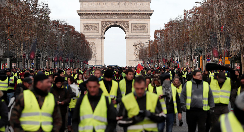 Sarı Yelekler: Saldırıyı Fransa yönetimi organize etti