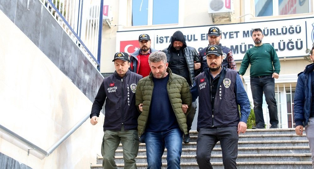 Fevziye Cengiz'i darp eden polis memuru rüşvetten tutuklandı