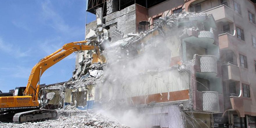 Risk taşımayan binalar yıkılamayacak