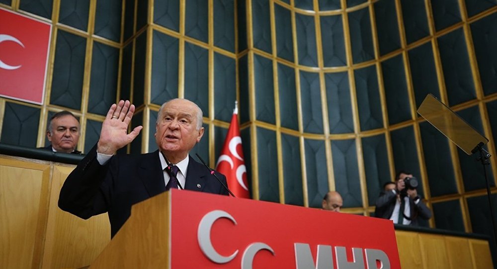 Bahçeli'den Metin Akpınar yorumu: İktidar Abuzer Kadayıf filmini izlemeli