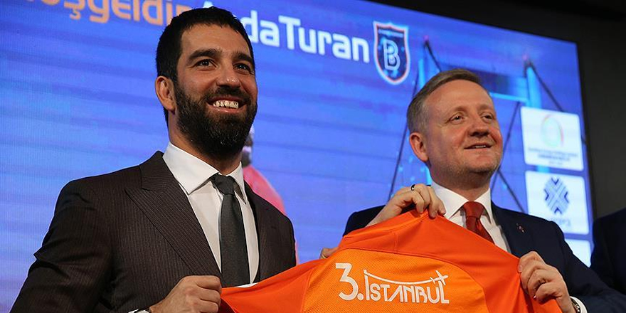 Arda Turan resmen Medipol Başakşehir'de