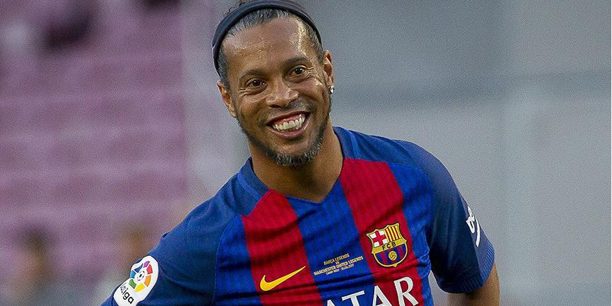 Ronaldinho futbolu bıraktı