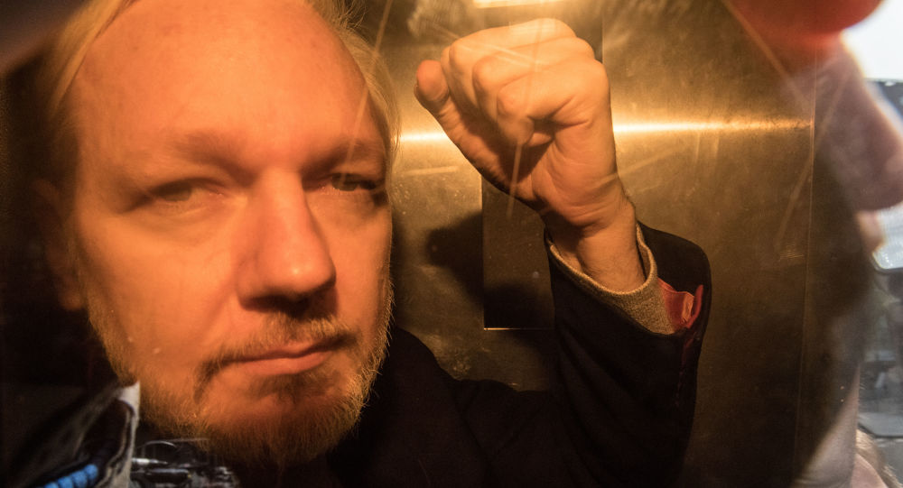 İsveç, Assange hakkındaki tecavüz soruşturmasını tekrar açtı
