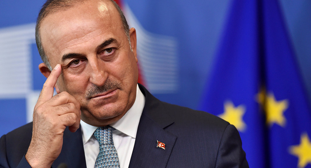 Çavuşoğlu, AB-Türkiye ilişkilerini Politico'ya değerledirdi