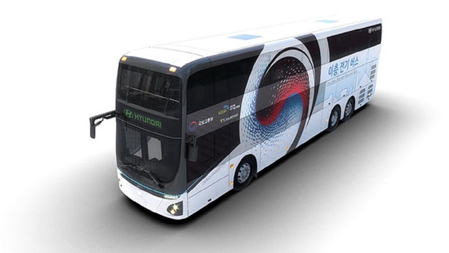 Hyundai ilk elektrikli çift katlı otobüsünü tanıttı