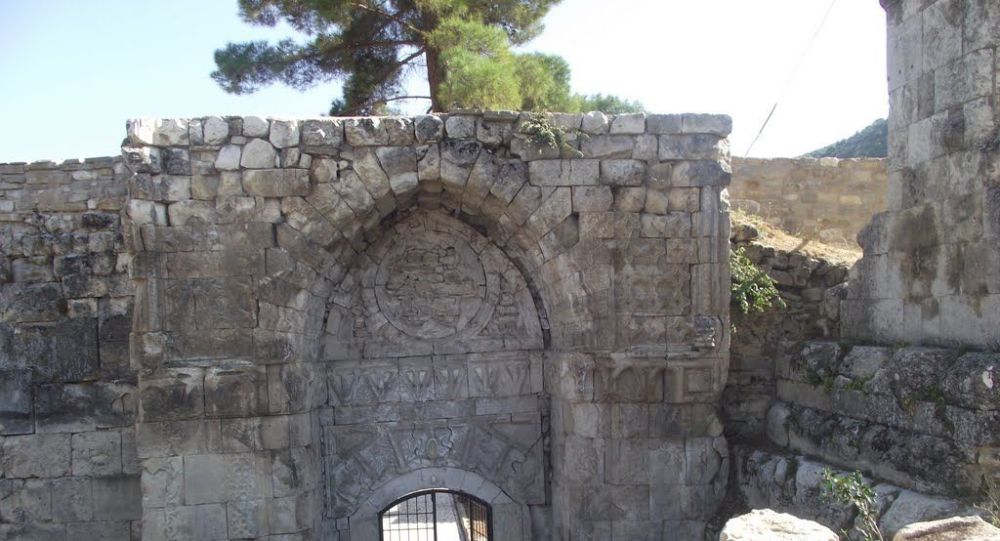 800 yıllık tarihi kapı 'yepyeni' oldu