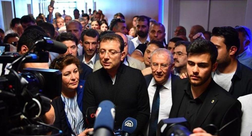 Selvi: Ebru Gündeş bile VIP kullanıyor, İmamoğlu Sarraf'tan daha mı tehlikeli?