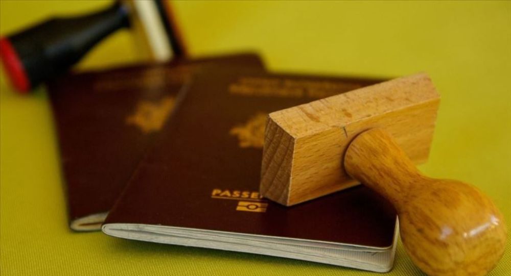 İran yabancı turistlerin pasaportuna mühür vurmayacak