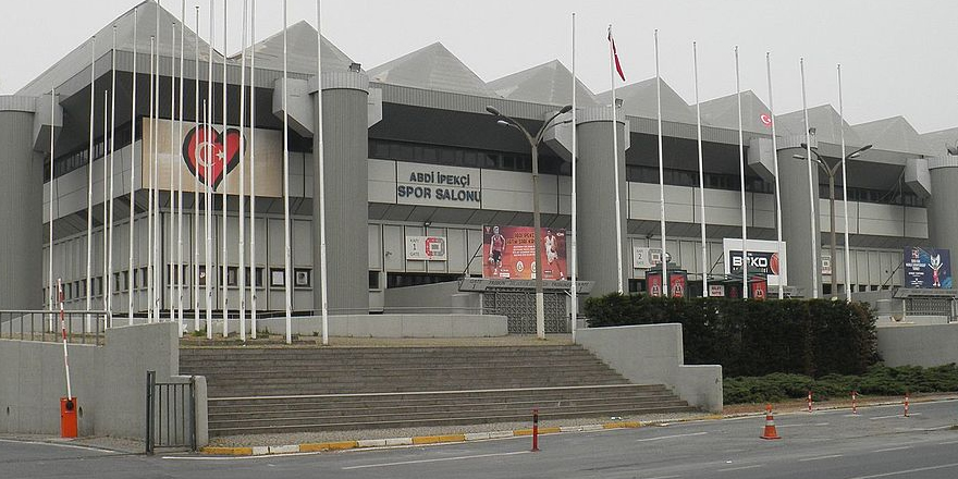 Abdi İpekçi Spor Salonu'nun yıkımı başladı