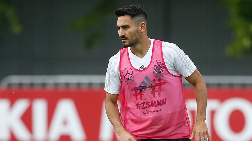 Manchester City İlkay Gündoğan'ın sözleşmesini yeniledi