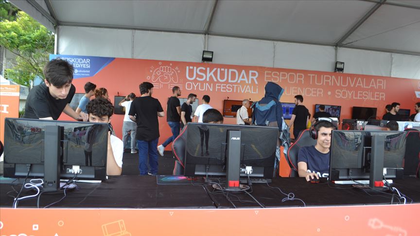 Üsküdar'da 'E-Spor Festivali' başladı