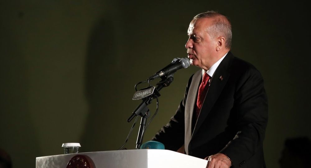 Erdoğan: Batı tehdit sallıyor, biz tehdit mehdit dinlemeyiz
