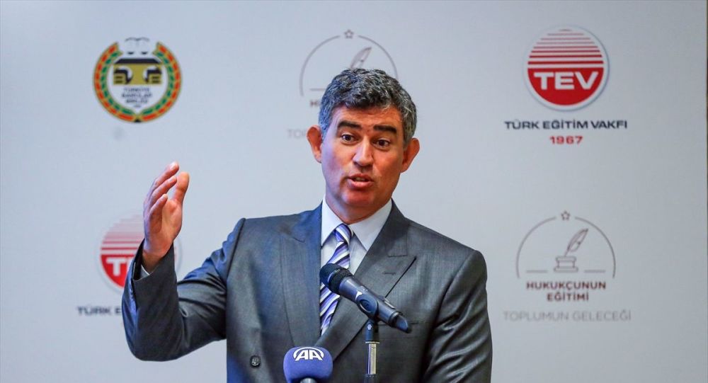 Feyzioğlu: TBB'nin bir tek ideolojisi, tuttuğu bir tek taraf var hukuk ve hukukun üstünlüğü