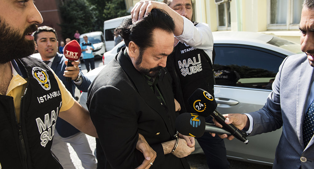 Adnan Oktar davası devam ediyor: 'Kaşıkla oynayan Mehdi mi olur?'