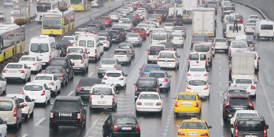 İstanbul'da bazı yollar trafiğe kapatılıyor