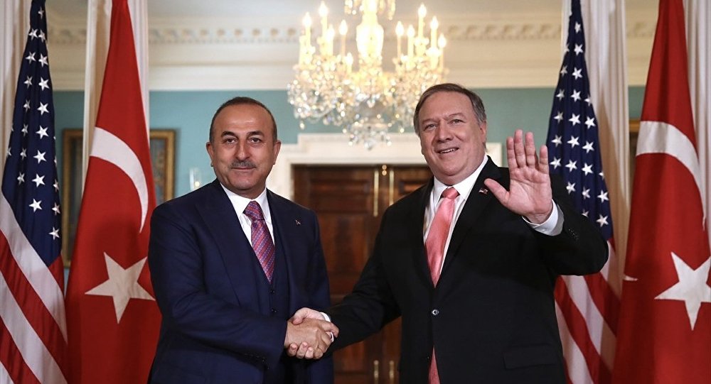 Çavuşoğlu, ABD'li mevkidaşı Pompeo ile görüştü