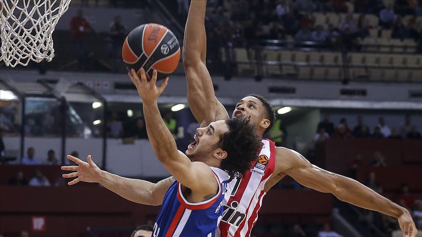 Anadolu Efes rahat kazandı