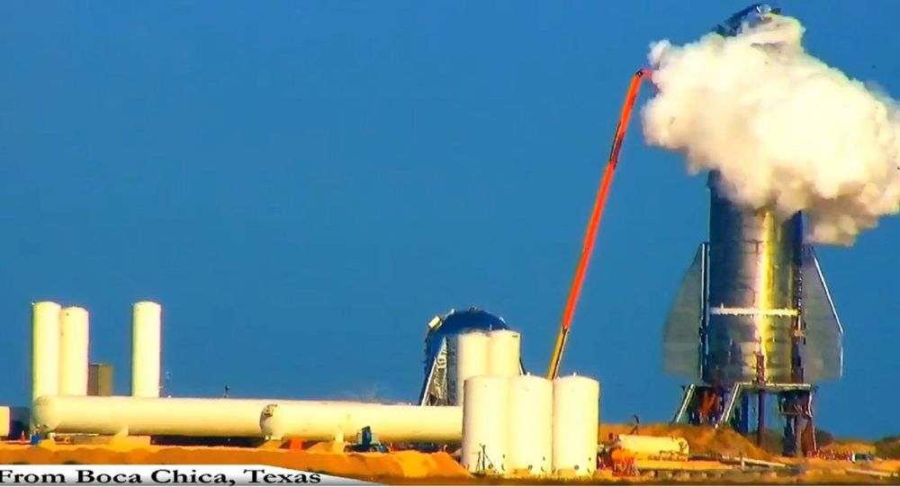 SpaceX roketi Starship, test sırasında patladı