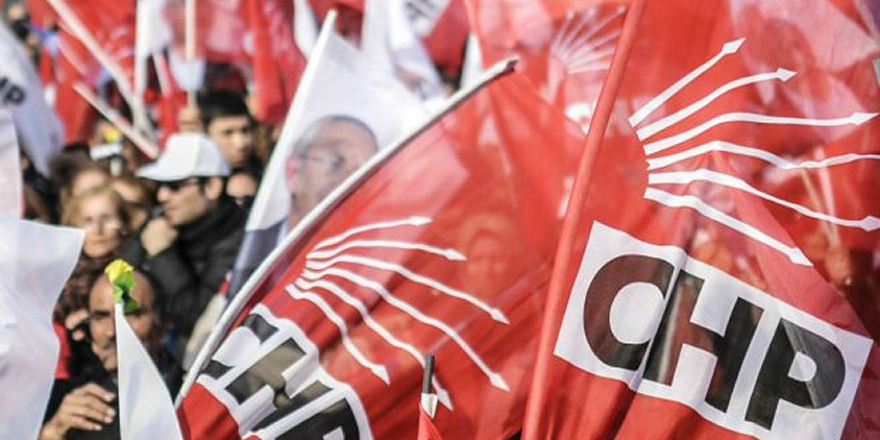 Eski YARSAV Başkanı Eminağaoğlu CHP'de genel başkanlığa aday