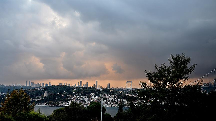 Meteoroloji uyardı: İstanbul'a sert fırtına geliyor