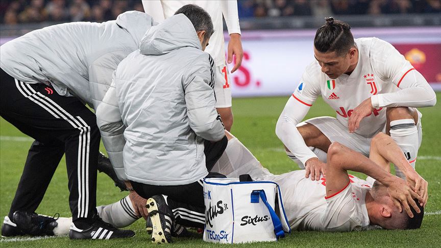 Milli futbolcu Merih Demiral sakatlandı