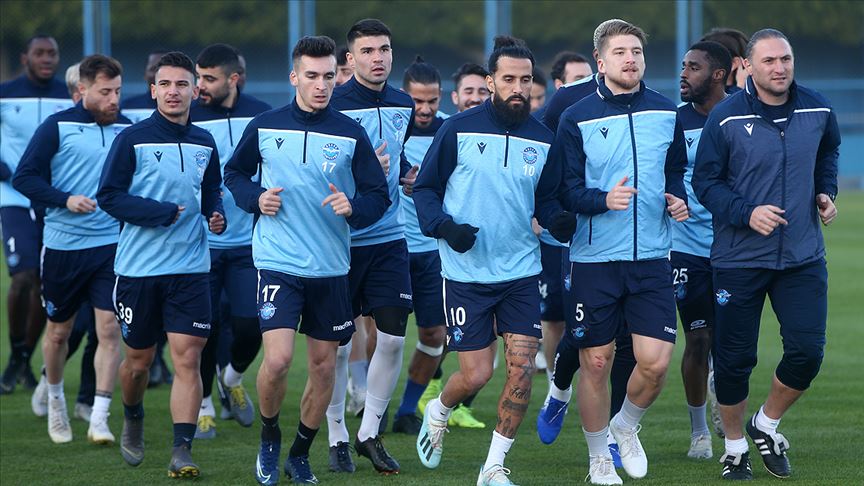 Adana Demirspor Boluspor maçının tribün gelirini deprem bölgesine gönderecek