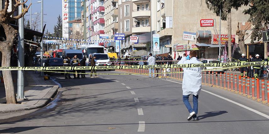 PYD/PKK'nın Reyhanlı'ya roketli saldırısında bir kişi hayatını kaybetti