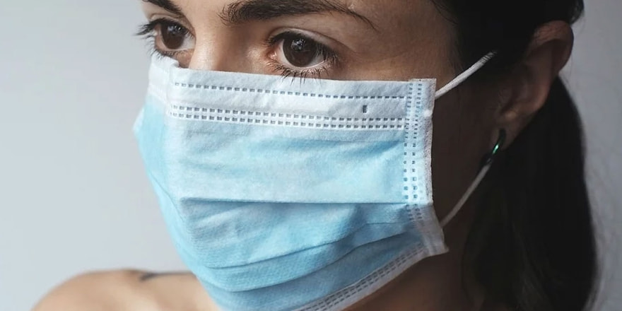 Koronavirüs maskelerde ne kadar süre kalıyor?