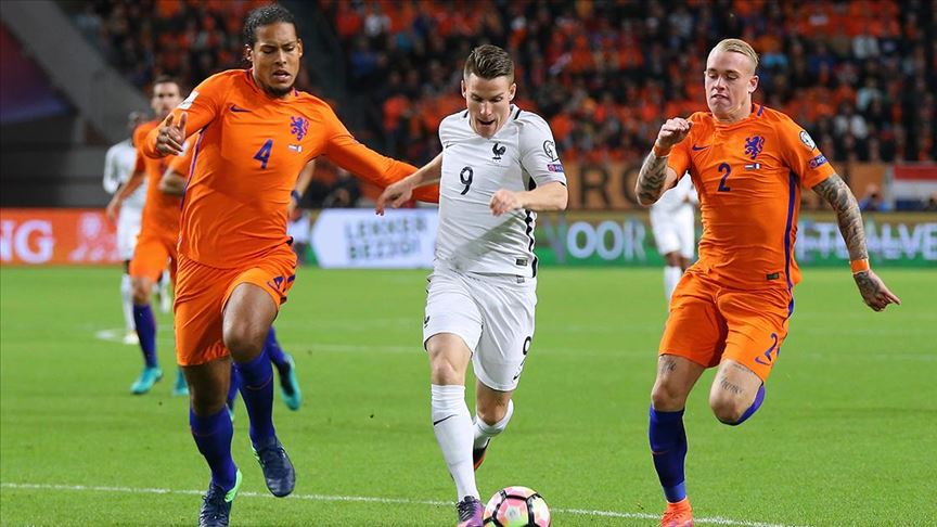 Hollanda'da 1 Eylül'e kadar futbol oynanmayacak