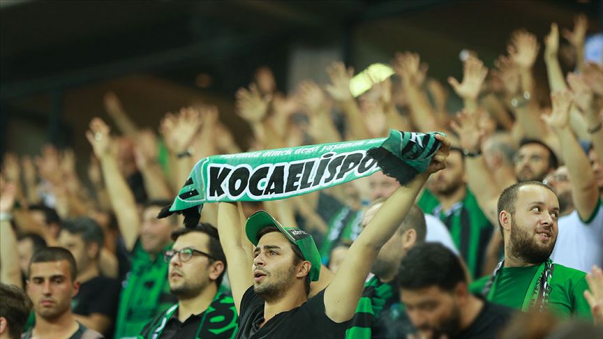 Türk futbolunun köklü ekiplerinden Kocaelispor 54 yaşında
