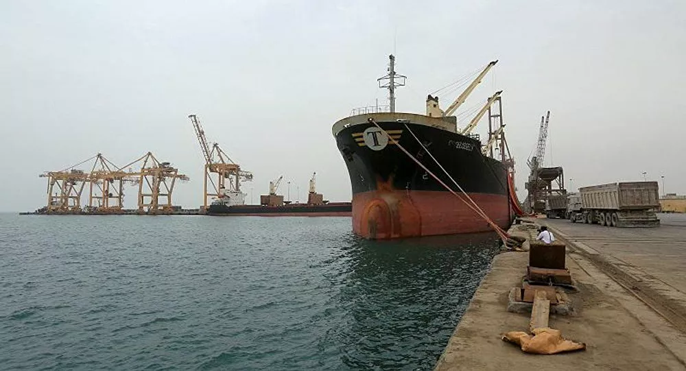 Arap koalisyonu Husiler'in akaryakıt gemisini serbest bıraktı