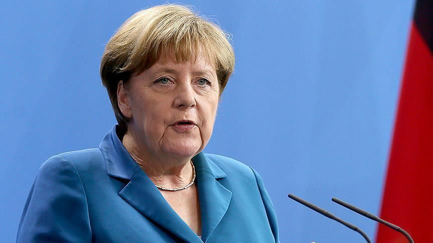 Merkel'e göre koronavirüs aşısı için 8 milyar euro gerekiyor