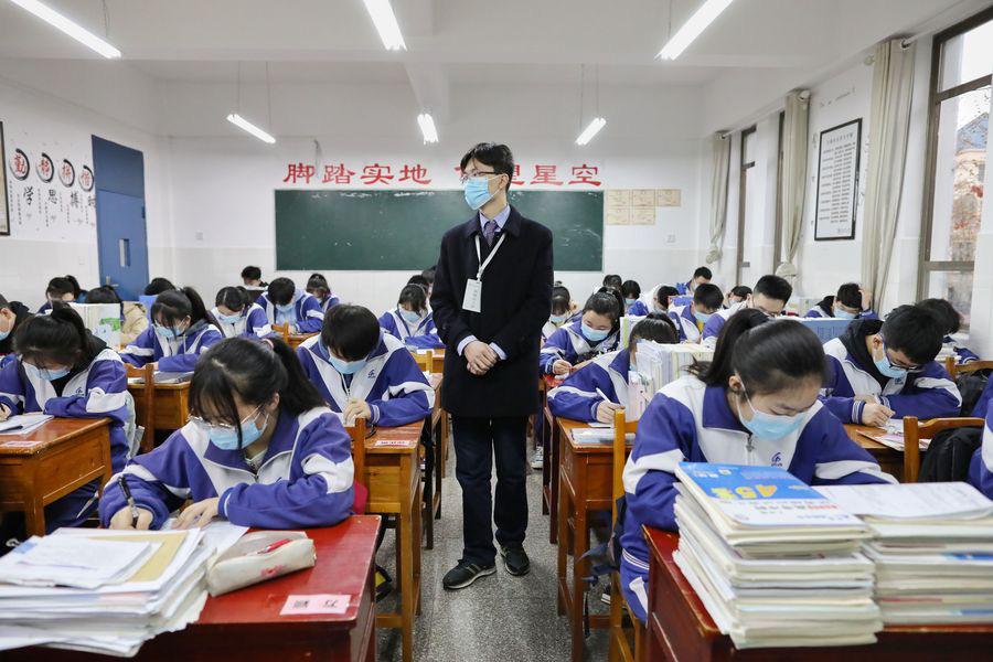 Çin'de bir okulda bıçaklı saldırı: Çoğu çocuk 40 kişi yaralandı