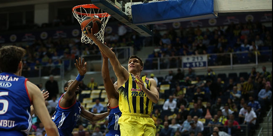 Fenerbahçe Doğuş, EuroLeague'de yara aldı